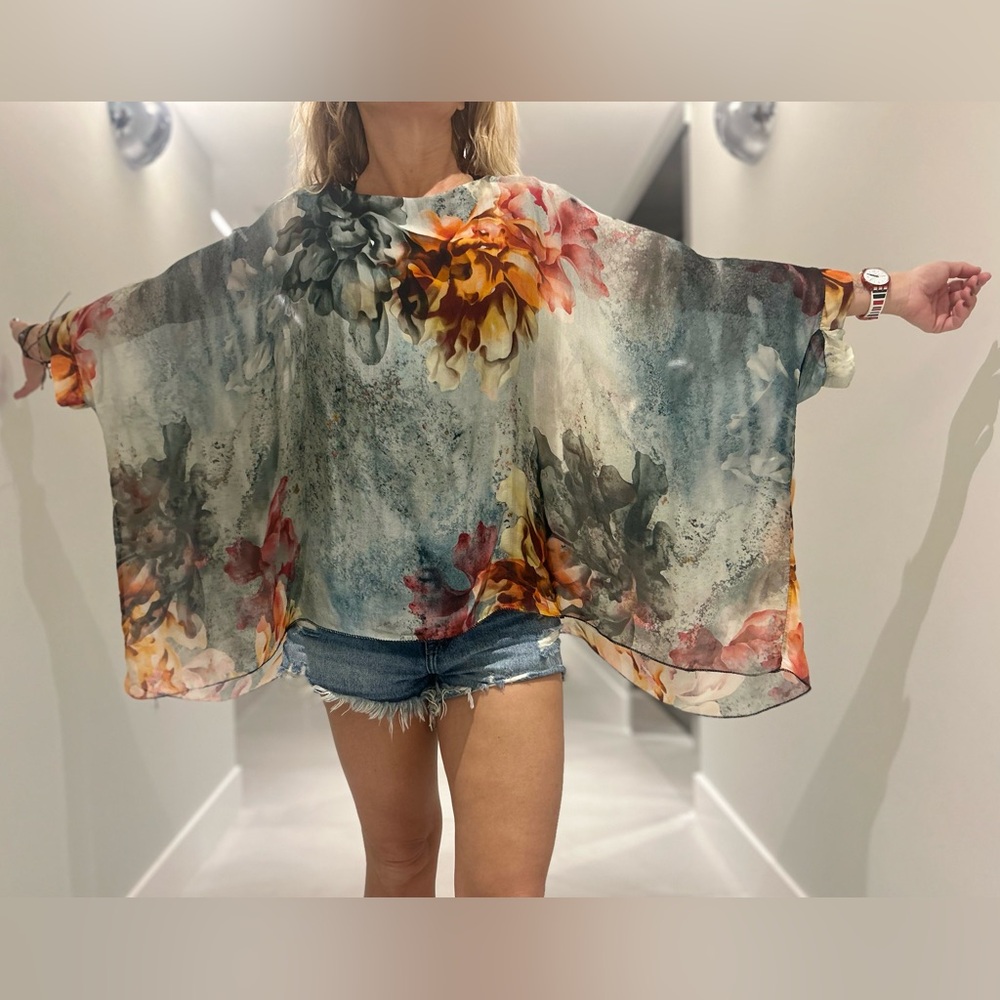 Blanco de Ibiza by Isabel Tavares Floral Silk Women Top